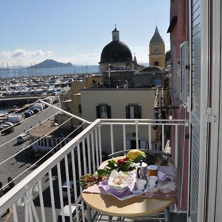 Willa Casa Geltrude Al Porto Procida Zewnętrze zdjęcie