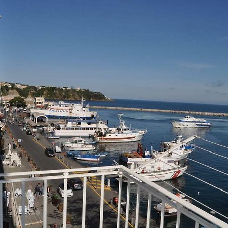 Willa Casa Geltrude Al Porto Procida Zewnętrze zdjęcie