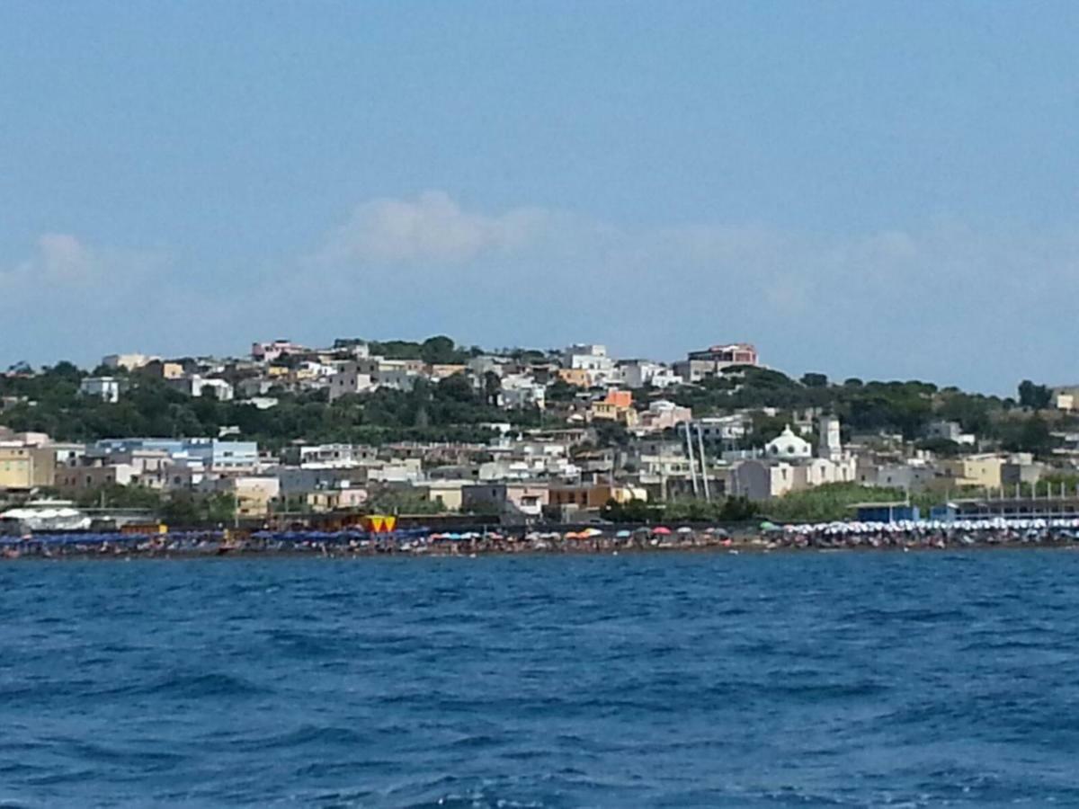 Willa Casa Geltrude Al Porto Procida Zewnętrze zdjęcie