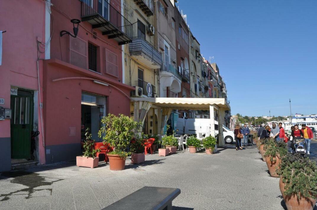 Willa Casa Geltrude Al Porto Procida Zewnętrze zdjęcie